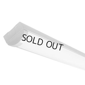 画像12: 【即納】【3年保証】 LEDベースライト 防水 防雨 防湿型 IP65 蛍光灯 40W型 2灯相当 32.5W 5200lm トラフ型 器具一体型 直管タイプ 天井直付け 高輝度 演色性Ra84 昼白色(5000K)/昼光色(6000K) 照射角度180° 薄型 フリッカーフリー ノイズレス 同梱不可